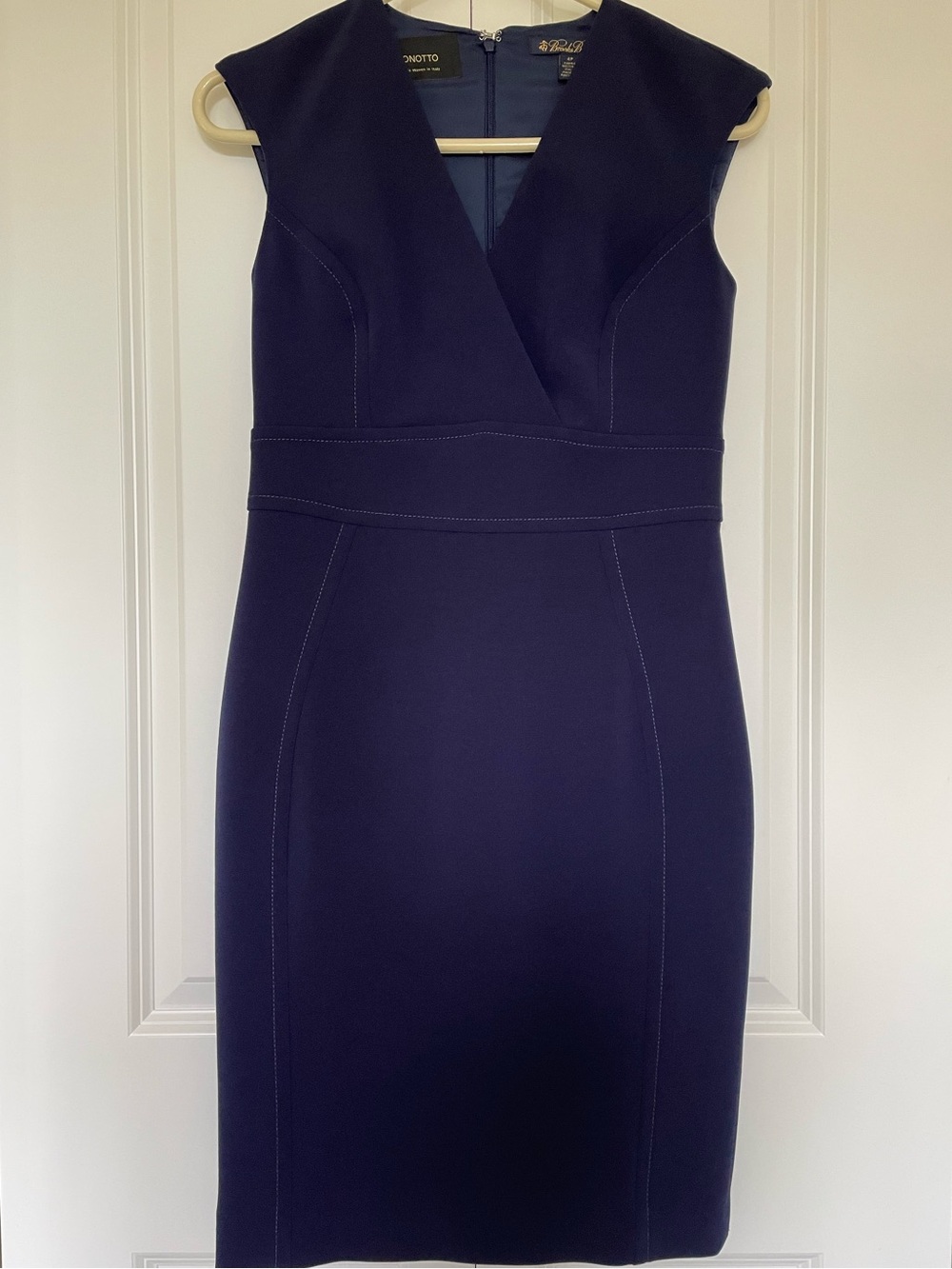 Brooks Brothers Bonotto Italian Fabric Navy V-Neck Sheath Dress Work 4P